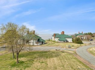 604 Pettus Ordinary, Williamsburg, VA 23185