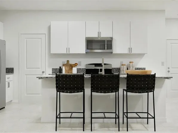 1285 Galaxy Way, Rialto, CA 92376