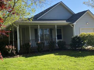 61 Round Top Rd, Asheville, NC 28803