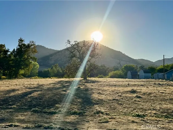 1 Live Oak Dr #338, Sanger, CA 93657