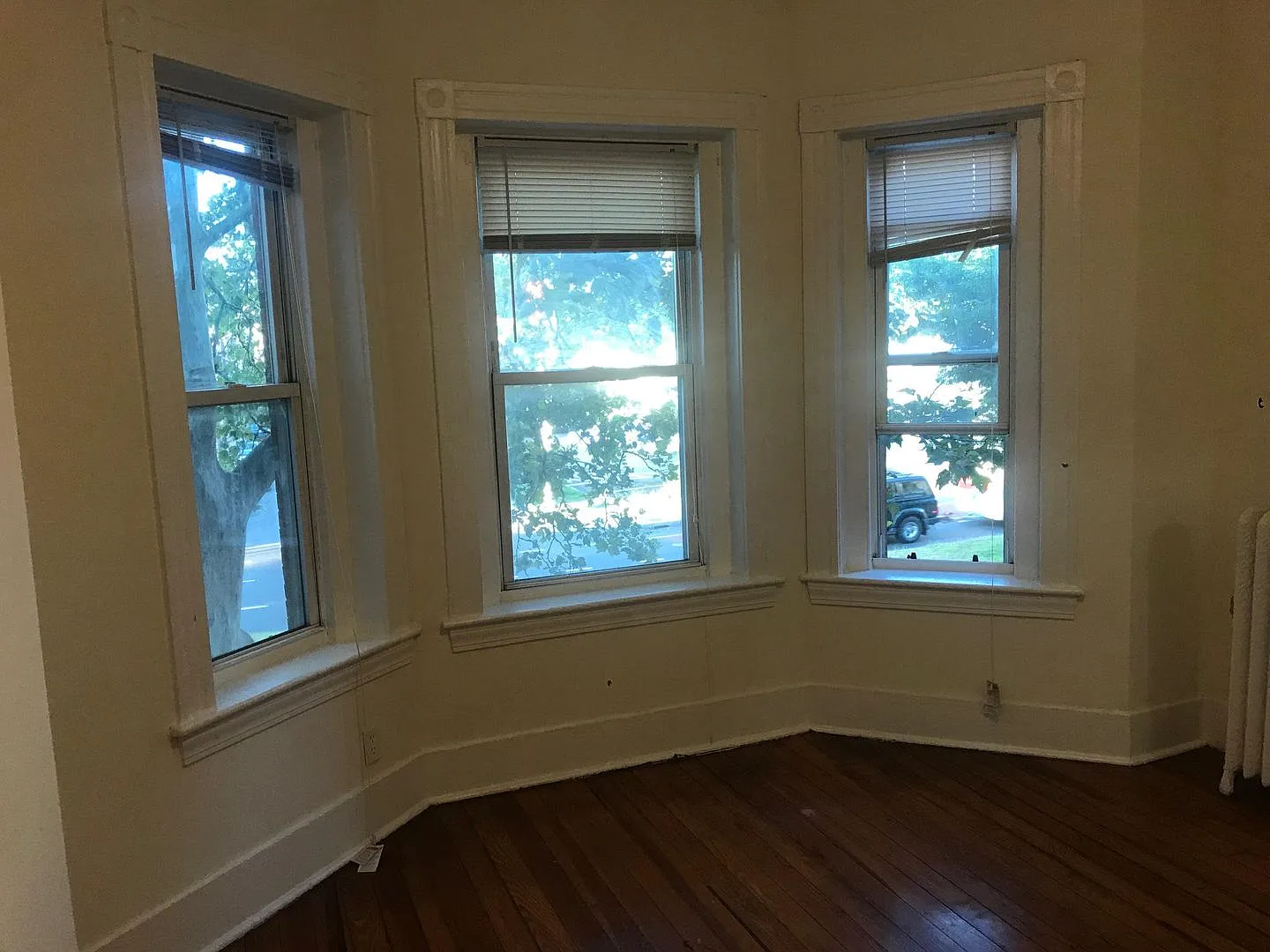 Nice 3 bed in Allston — Photo 4