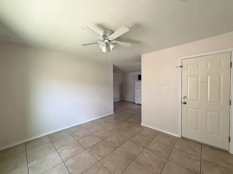 2601 Lomas Del Sur Blvd