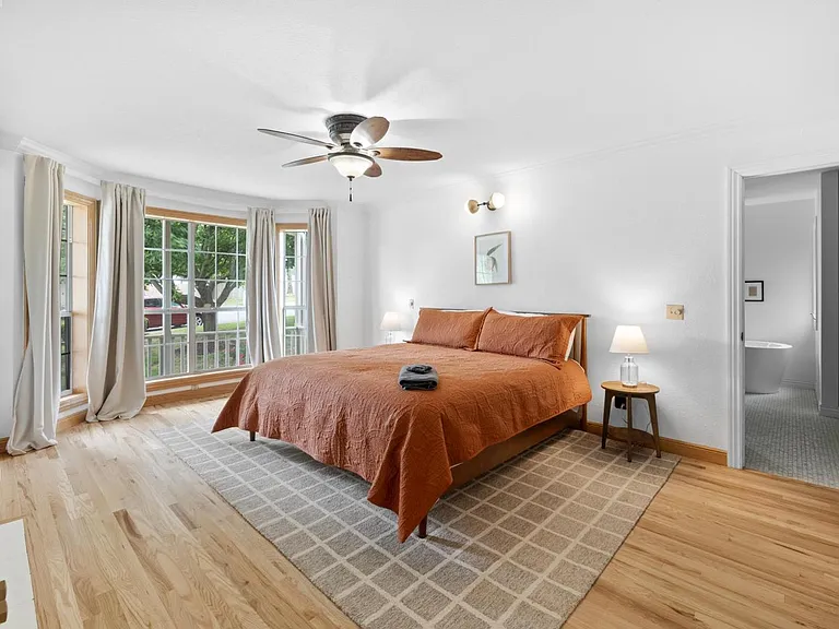 1704 Granada Dr — Photo 6