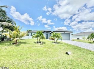 3222 SW Santa Barbara Place Cpe, Coral, FL 33914