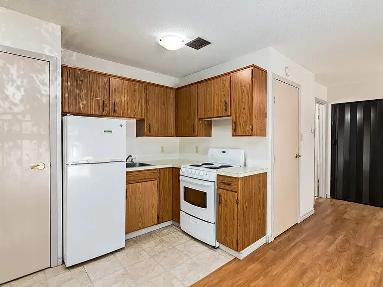 2127 Palm Rd S #2 — Photo 4