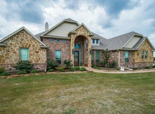 111 Deer Grove Trl, Azle, TX 76020