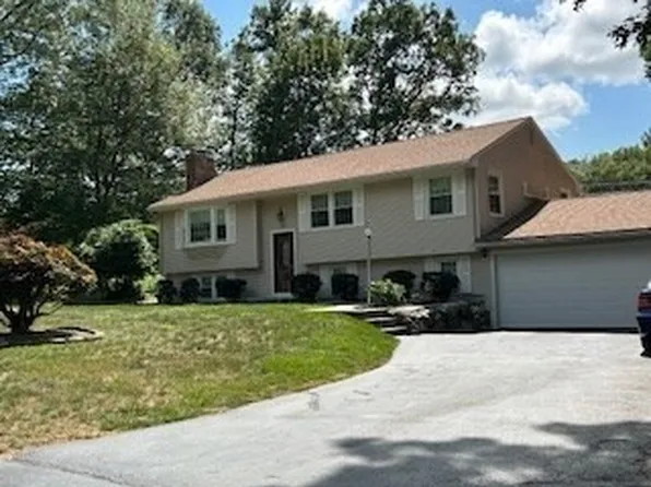 22 Ridge Rd, Shrewsbury, MA 01545
