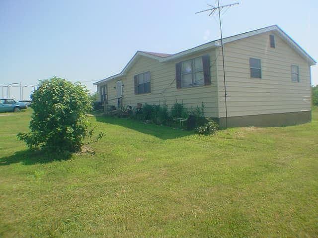 2nd image of 5233 Starks Rd