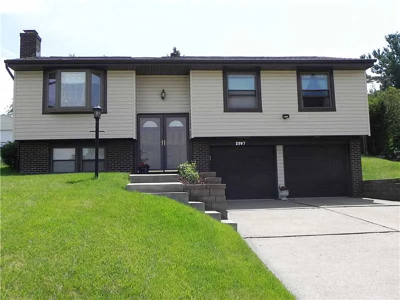 2997 Amy Dr photo 1