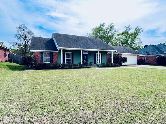 3rd image of 3018 Windwood Cir