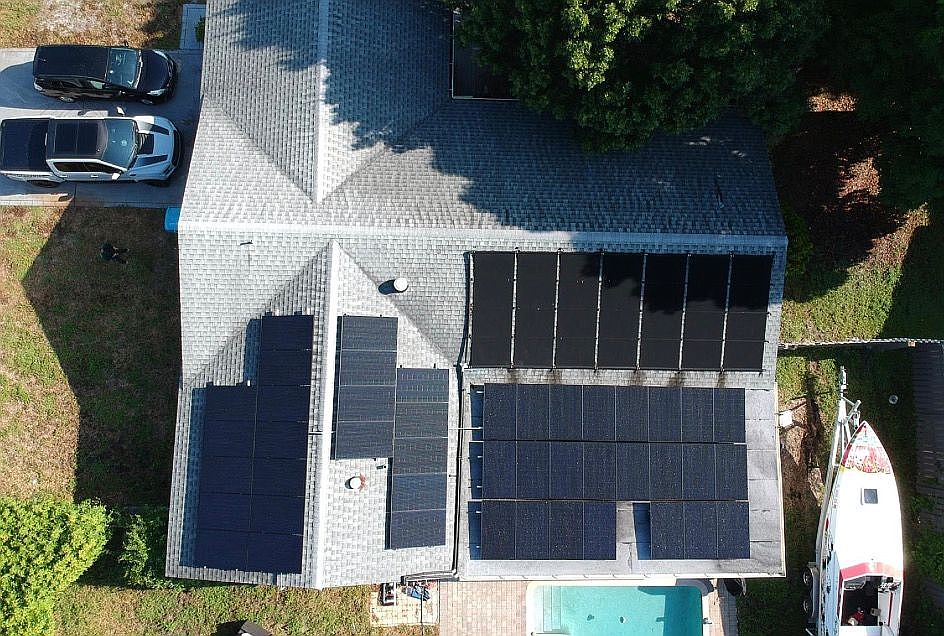 1st image of 204 SE 26th Ave
