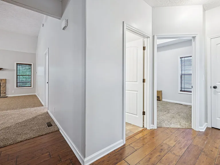 634 Hidden Valley Dr — Photo 15