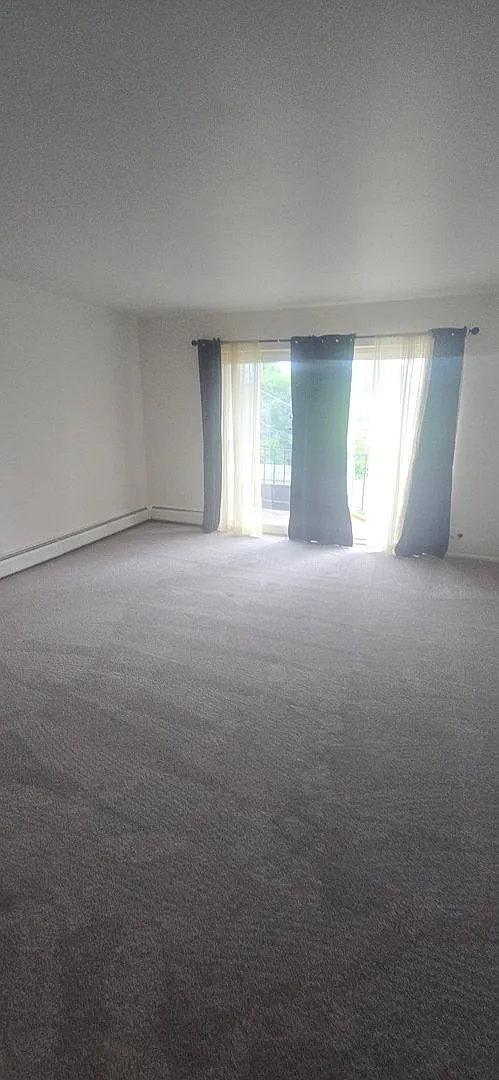 2 bed 2 bath condominium — Photo 4