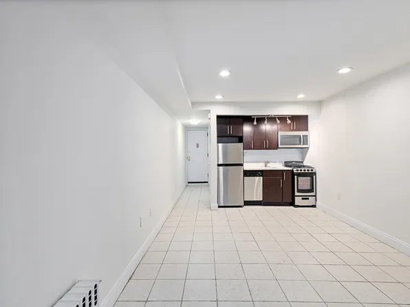 367 West 48th Street image 1 of 6