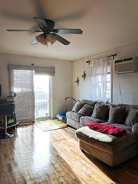2nd image of 2527 College Point Blvd