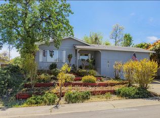 3777 Lake Forest Dr, Redding, CA 96003