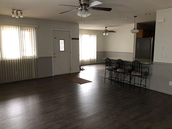 4th image of 2384 Meadow Ct