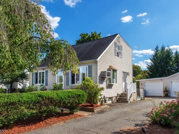 10 John St, Roxbury Twp., NJ 07847