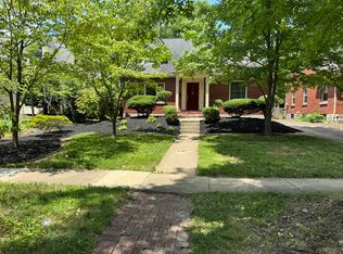 1227 Scoville Rd, Lexington, KY 40502