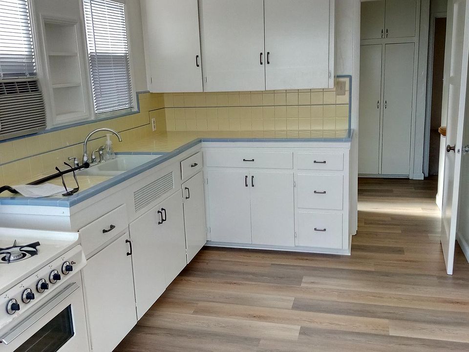 2nd image of 734 S Walker Ave