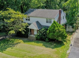 66 E Century Rd, Paramus, NJ 07652