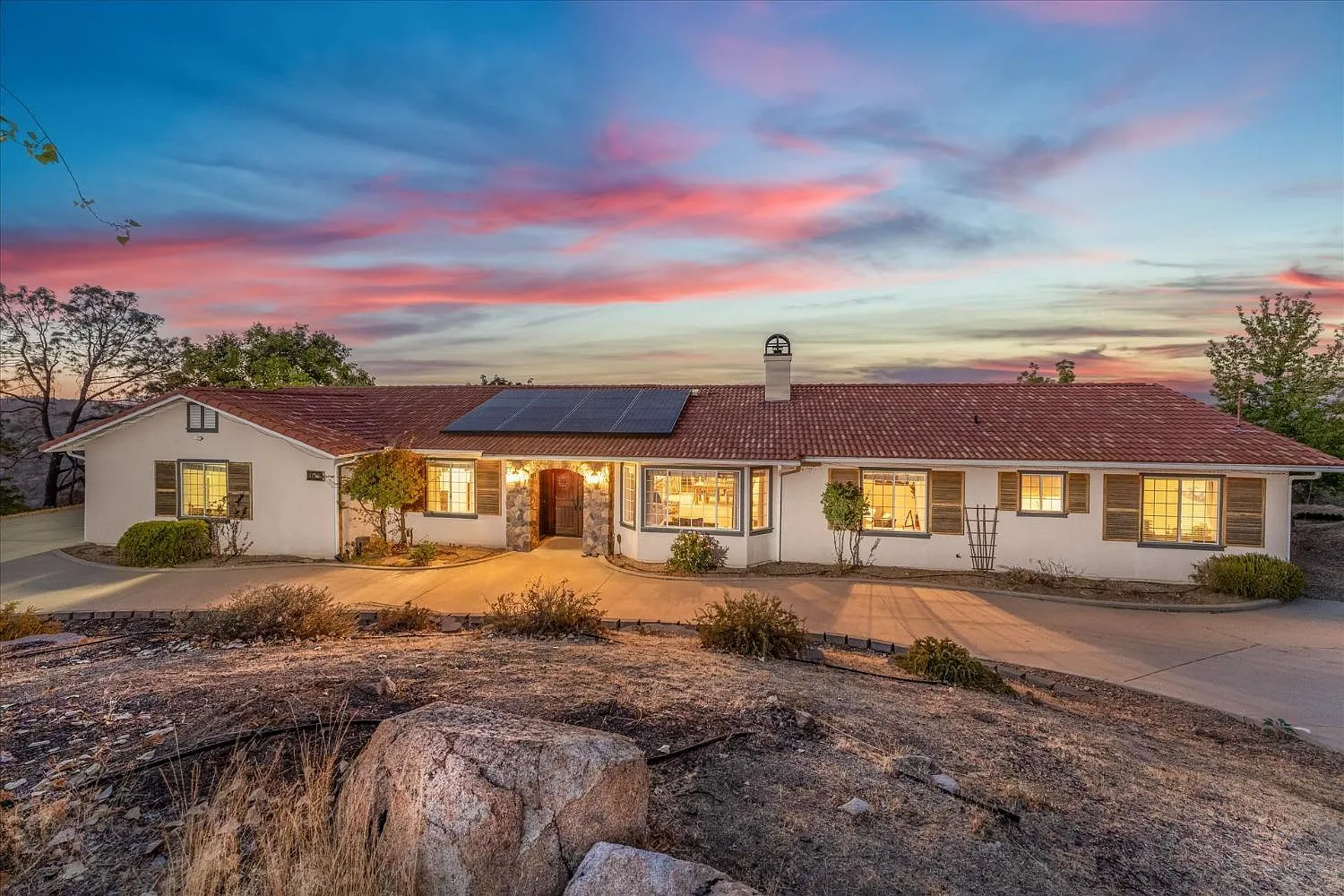 41187 Lilley Mountain Dr photo 1