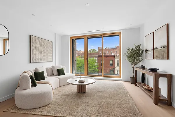 Living room, photo 1