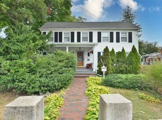 68 W Neck Rd, Huntington, NY 11743