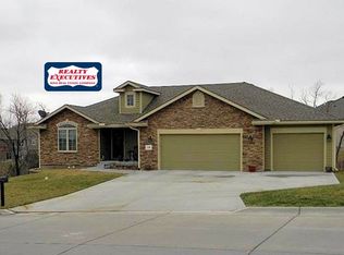 816 Locharno Dr, Manhattan, KS 66503