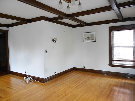 4th image of 940 W Gunnison St #3