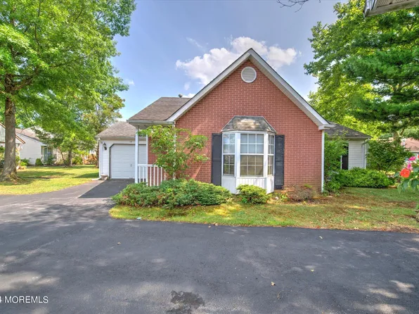 12 Jaffreyton Close #1000, Freehold, NJ 07728