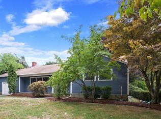 212 Bacon St, Natick, MA 01760