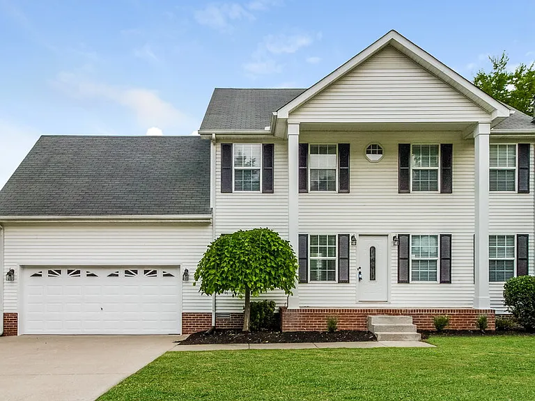 111 Springfield Dr — Photo 1