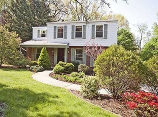 108 Black Friar Dr, Coraopolis, PA