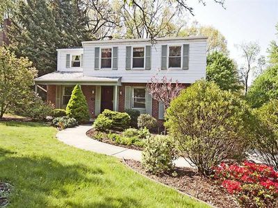 108 Black Friar Dr, Coraopolis, PA, 15108