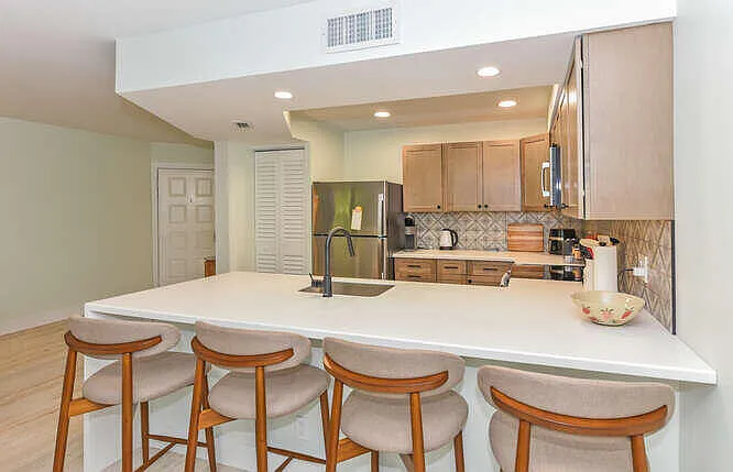 1605 S US Highway 1 #E103 — Photo 11