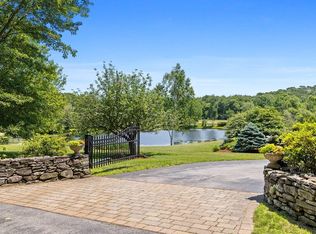 52 Pineswamp Rd, Ipswich, MA 01938