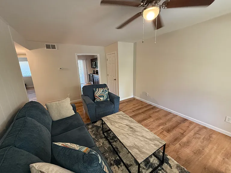 801 N Ann St #10 — Photo 8