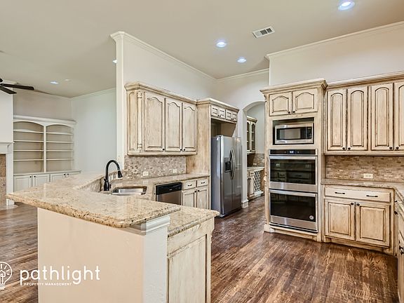 4th image of 1060 Crystal Falls Dr