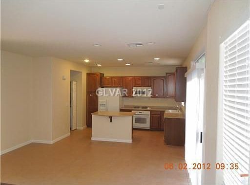 5th image of 2171 Summer Home St