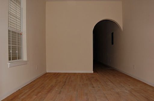 2nd image of 2828 Palmyra St
