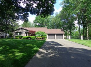 3590 McConnell Rd, Hermitage, PA 16148