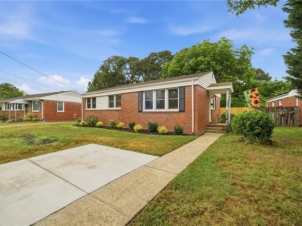 4007 Mayon Dr, Chesapeake, VA 23325