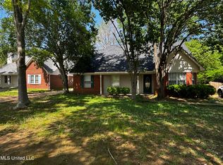 196 Cobblestone Dr, Madison, MS 39110
