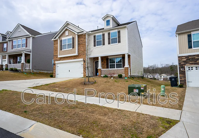 5015 Concho Rd — Photo 2