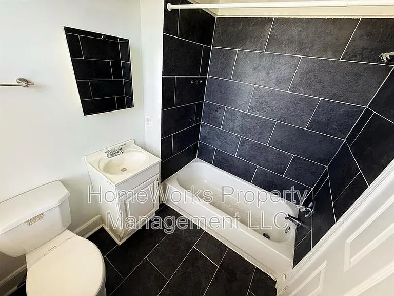 1824 Saint Paul St #3 — Photo 14