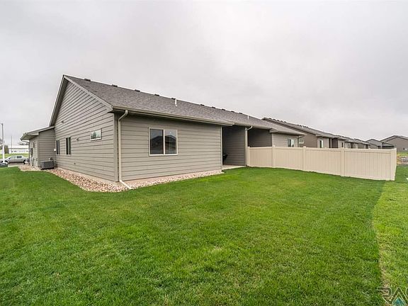 3rd image of 3405 E Bison Trl E