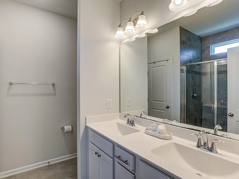 Main bathroom