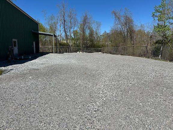 4th image of 3897 Highway 90