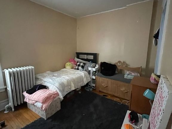 5th image of 1 Manning Blvd #1